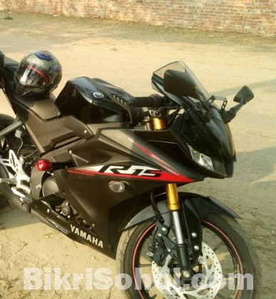 Yamaha R15 v3 indonesian